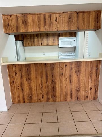 13608 S VILLAGE DRIVE 8203, Tampa, FL 33618