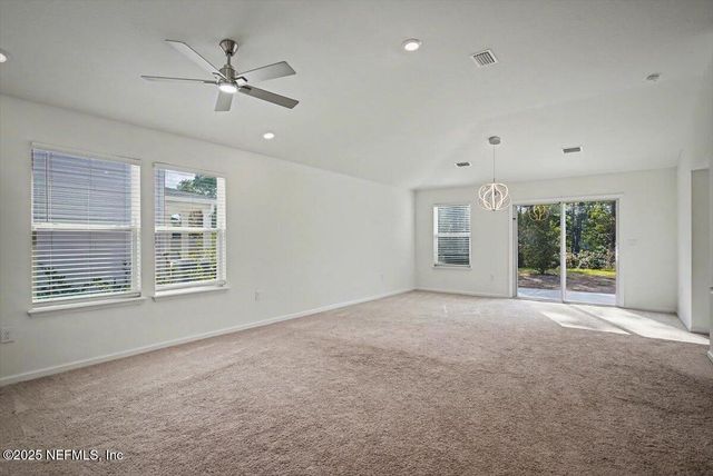 37 WILLOW Street, Palm Coast, FL 32164