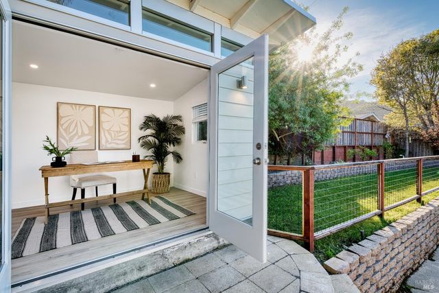 237 Alameda De La Loma, Novato, CA 94949