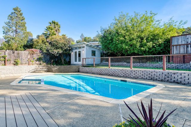 237 Alameda De La Loma, Novato, CA 94949