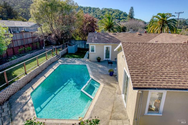 237 Alameda De La Loma, Novato, CA 94949