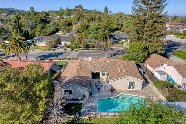 237 Alameda De La Loma, Novato, CA 94949