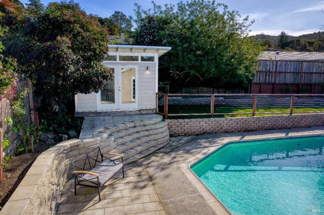 237 Alameda De La Loma, Novato, CA 94949