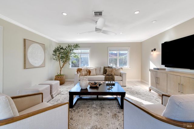 237 Alameda De La Loma, Novato, CA 94949