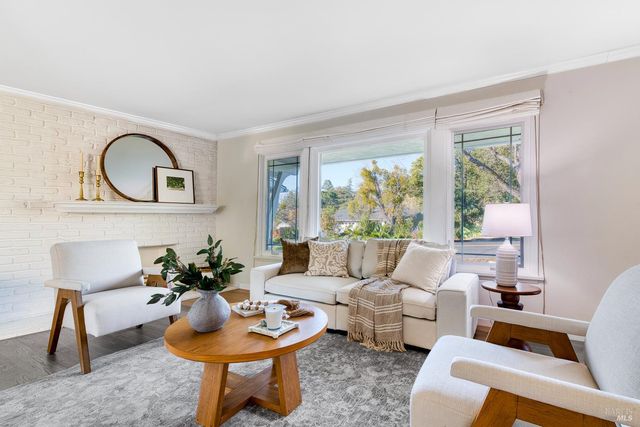 237 Alameda De La Loma, Novato, CA 94949