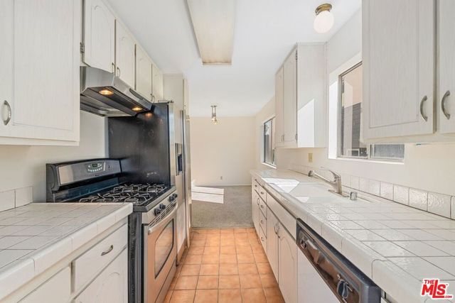 1021 N Crescent Heights Boulevard 205, West Hollywood, CA 90046