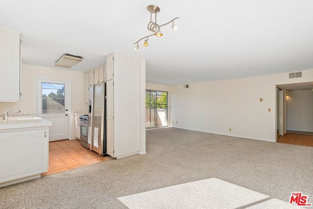 1021 N Crescent Heights Boulevard 205, West Hollywood, CA 90046