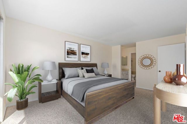 1021 N Crescent Heights Boulevard 205, West Hollywood, CA 90046