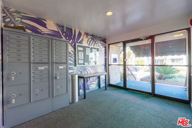 1021 N Crescent Heights Boulevard 205, West Hollywood, CA 90046