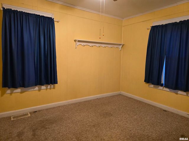 1028 S ROOSEVELT Street, Harrisburg, IL 62946