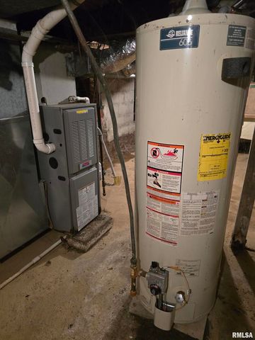 1028 S ROOSEVELT Street, Harrisburg, IL 62946