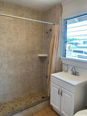 2128 Date Street, Honolulu, HI 96826