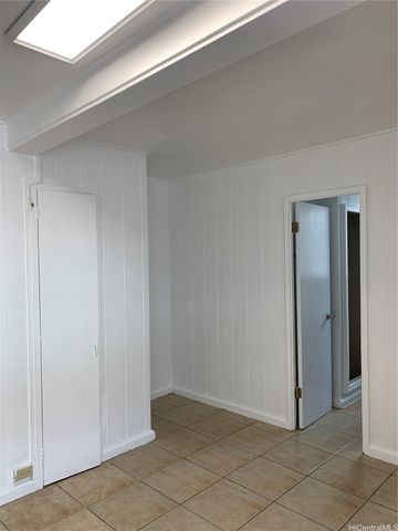 2128 Date Street, Honolulu, HI 96826