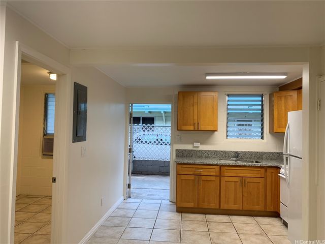 2128 Date Street, Honolulu, HI 96826
