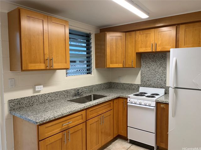 2128 Date Street, Honolulu, HI 96826