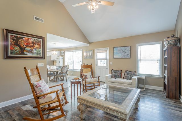 7598 Gawain Path, Ooltewah, TN 37363