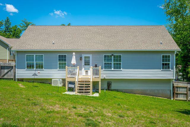 7598 Gawain Path, Ooltewah, TN 37363