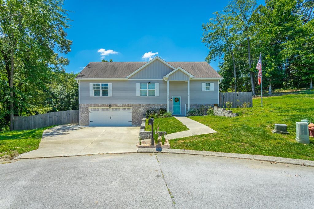 7598 Gawain Path, Ooltewah, TN 37363