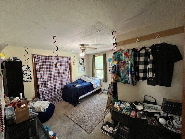 93 Maple St, Greenfield, MA 01301