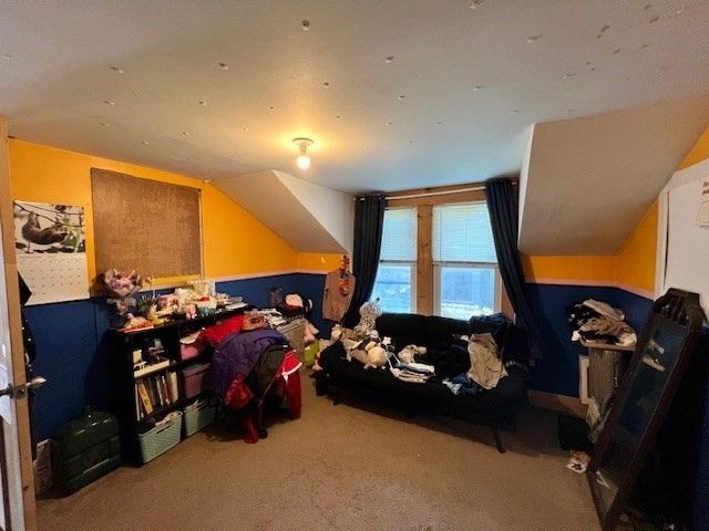 93 Maple St, Greenfield, MA 01301