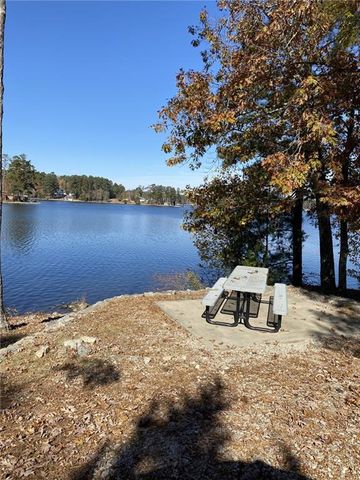 105 Dawn Court, Jackson, GA 30233