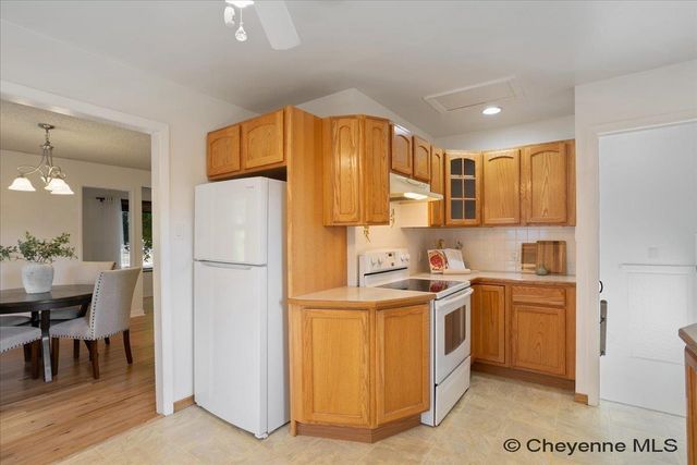 119 STANFIELD AVE, Cheyenne, WY 82007