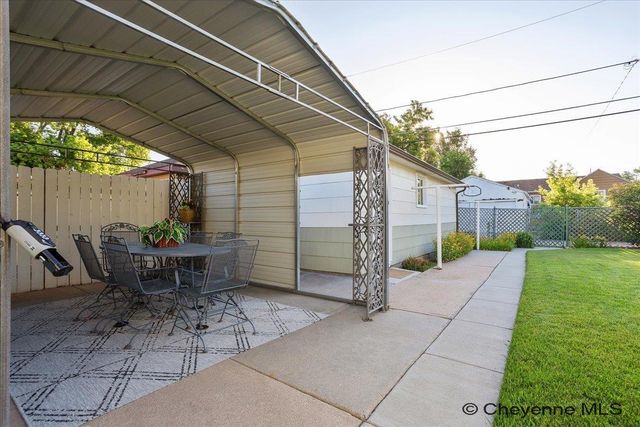119 STANFIELD AVE, Cheyenne, WY 82007