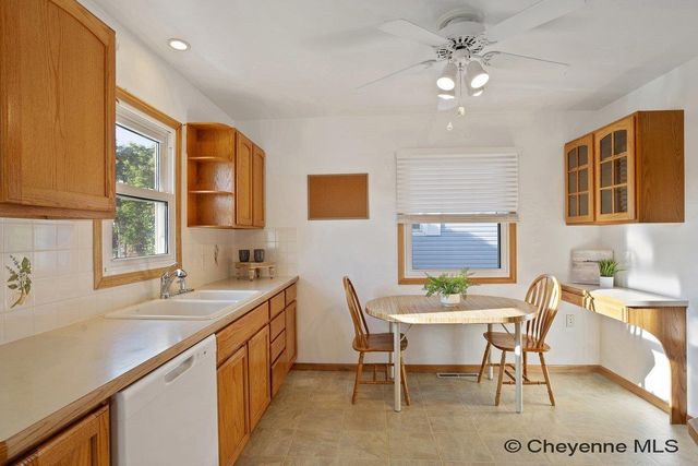 119 STANFIELD AVE, Cheyenne, WY 82007