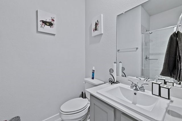 505 Hazeltine Road, Red Oak, TX 75154