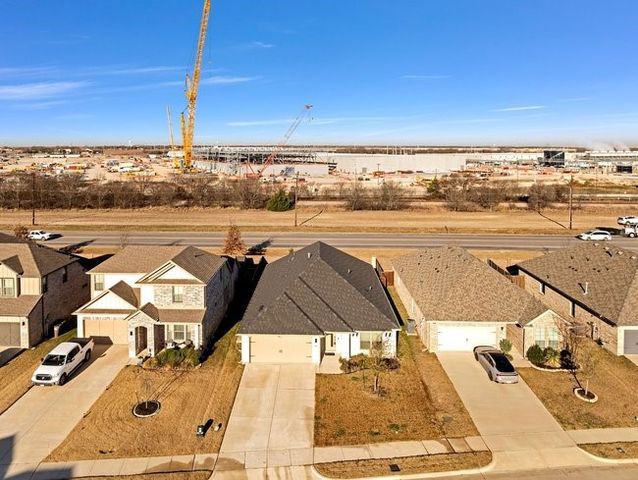 505 Hazeltine Road, Red Oak, TX 75154