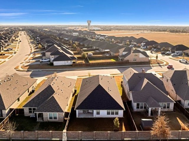 505 Hazeltine Road, Red Oak, TX 75154