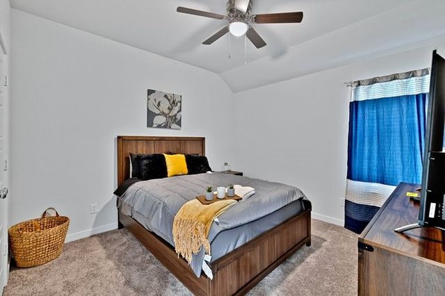 505 Hazeltine Road, Red Oak, TX 75154