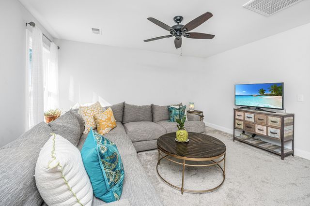 2001 Tacoma Circle, Ridgeville, SC 29472