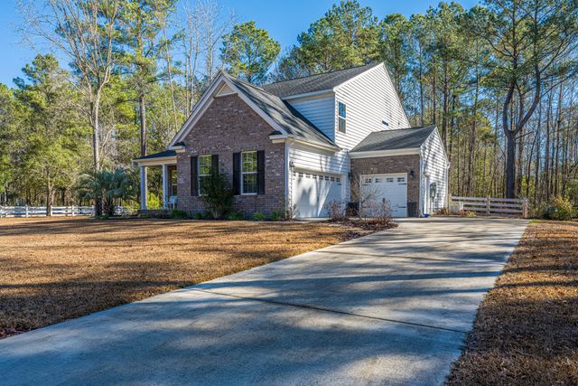 2001 Tacoma Circle, Ridgeville, SC 29472