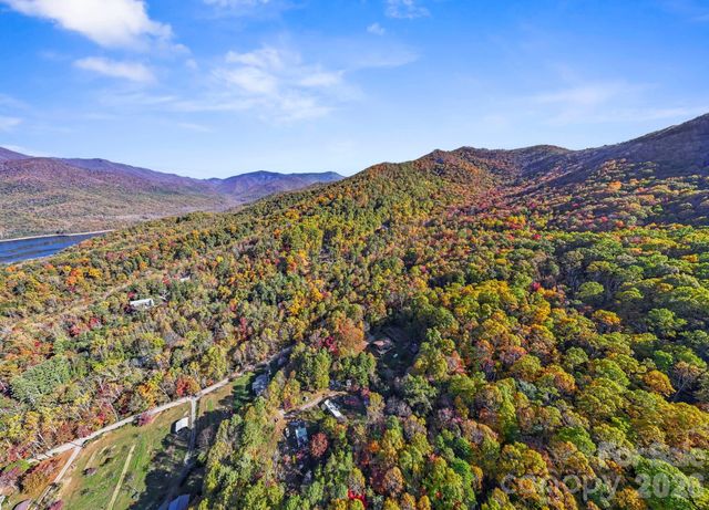 96 Old Cove Road, Black Mountain, NC 28711