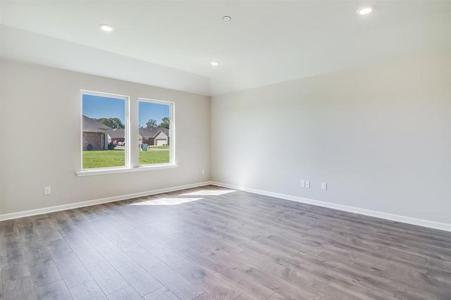 3120 Sapphire Drive, Lake Charles, LA 70607