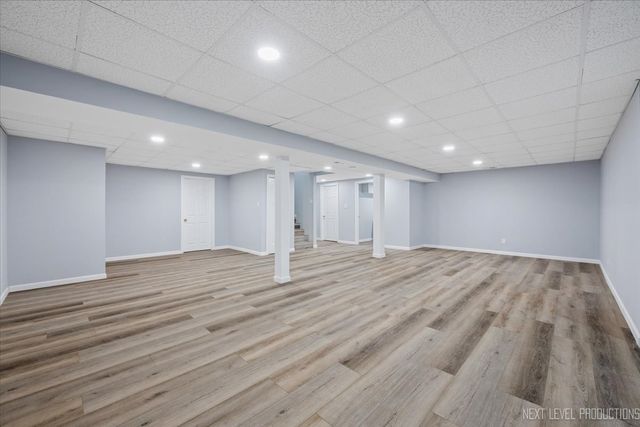 2S616 Linden Square, Warrenville, IL 60555