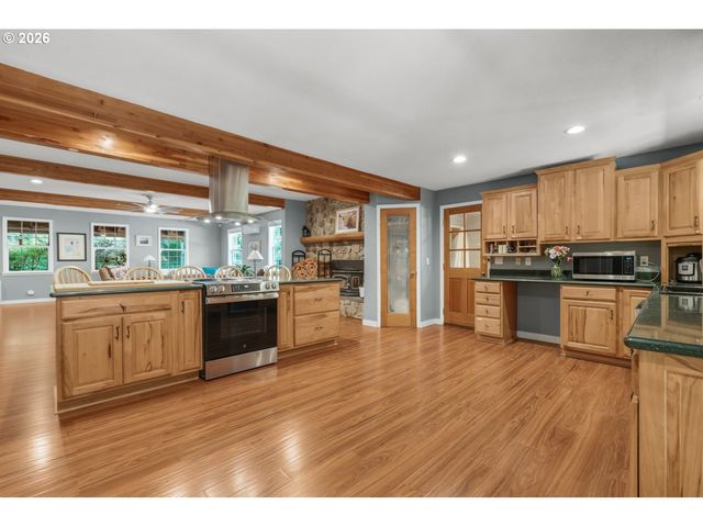 44751 Se WILDCAT MOUNTAIN Dr, Sandy, OR 97055