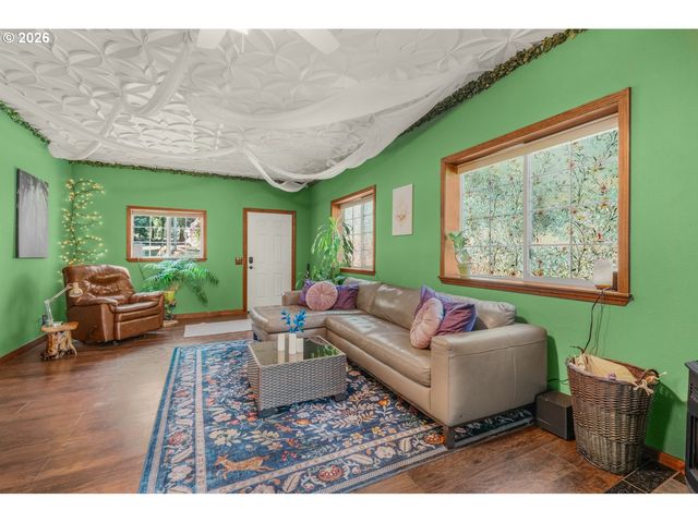 44751 Se WILDCAT MOUNTAIN Dr, Sandy, OR 97055