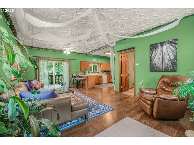 44751 Se WILDCAT MOUNTAIN Dr, Sandy, OR 97055
