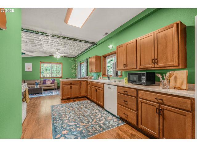 44751 Se WILDCAT MOUNTAIN Dr, Sandy, OR 97055