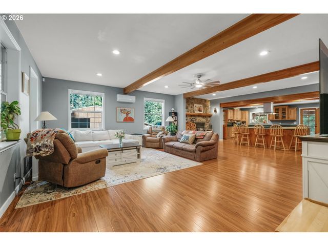 44751 Se WILDCAT MOUNTAIN Dr, Sandy, OR 97055