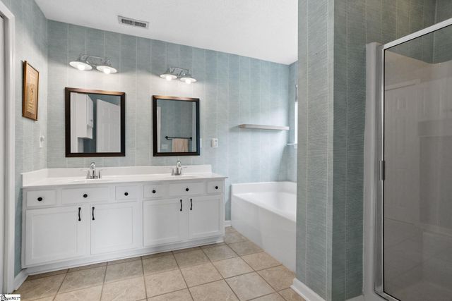 120 Sentinel Court, Simpsonville, SC 29681