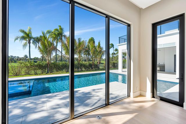 112 Regatta Drive, Jupiter, FL 33477