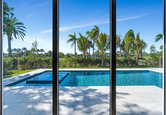 112 Regatta Drive, Jupiter, FL 33477