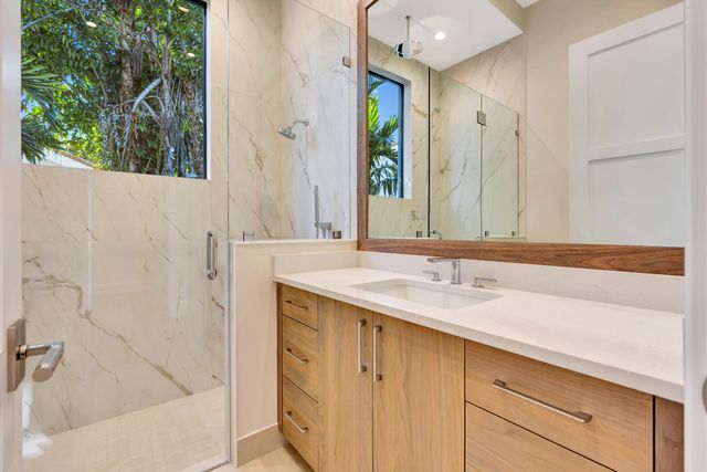 112 Regatta Drive, Jupiter, FL 33477