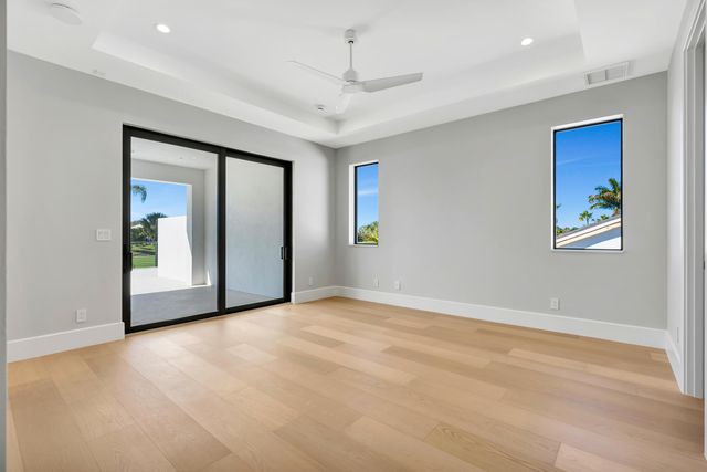 112 Regatta Drive, Jupiter, FL 33477