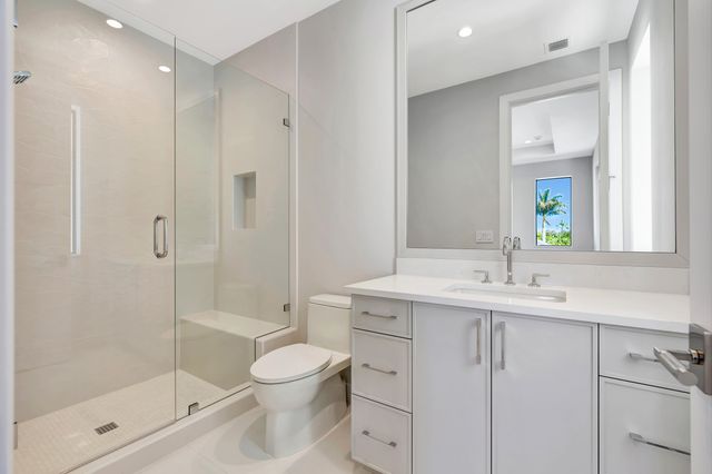 112 Regatta Drive, Jupiter, FL 33477