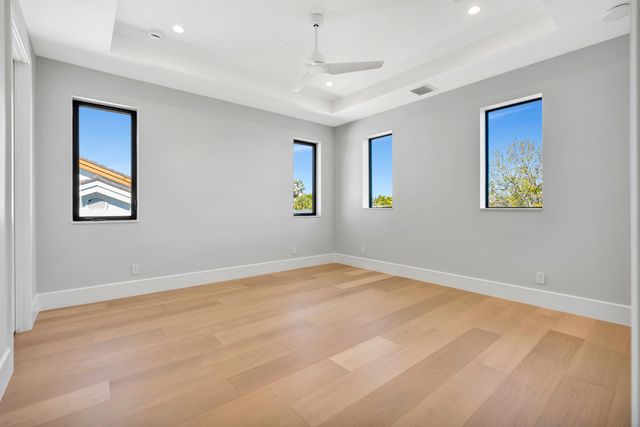 112 Regatta Drive, Jupiter, FL 33477