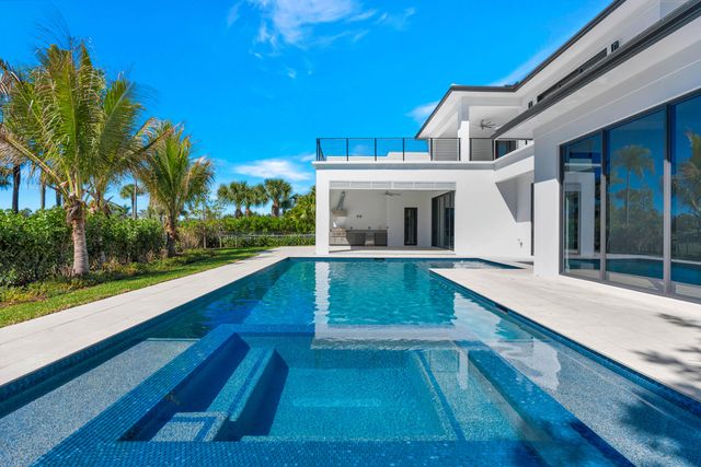 112 Regatta Drive, Jupiter, FL 33477